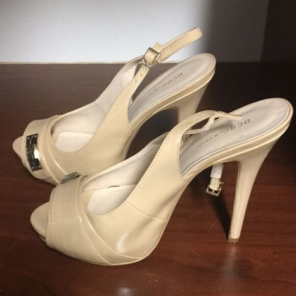 BCBG Women’s taupe heels   - Picture 2 of 2